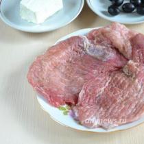 Haşlanmış domuz eti rulo nasıl pişirilir